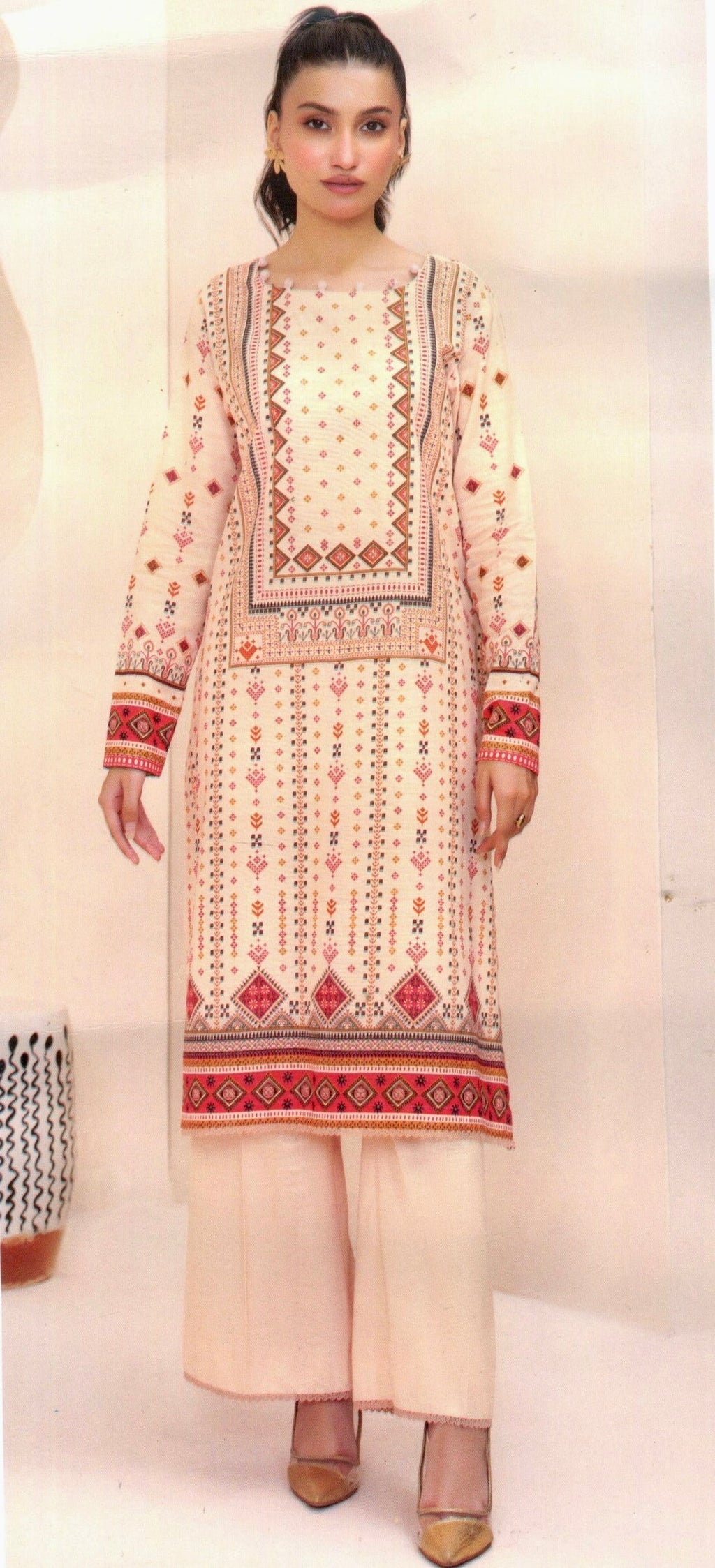 🌸 Ethnic Motif Khaddar – 2 Piece Winter Suit