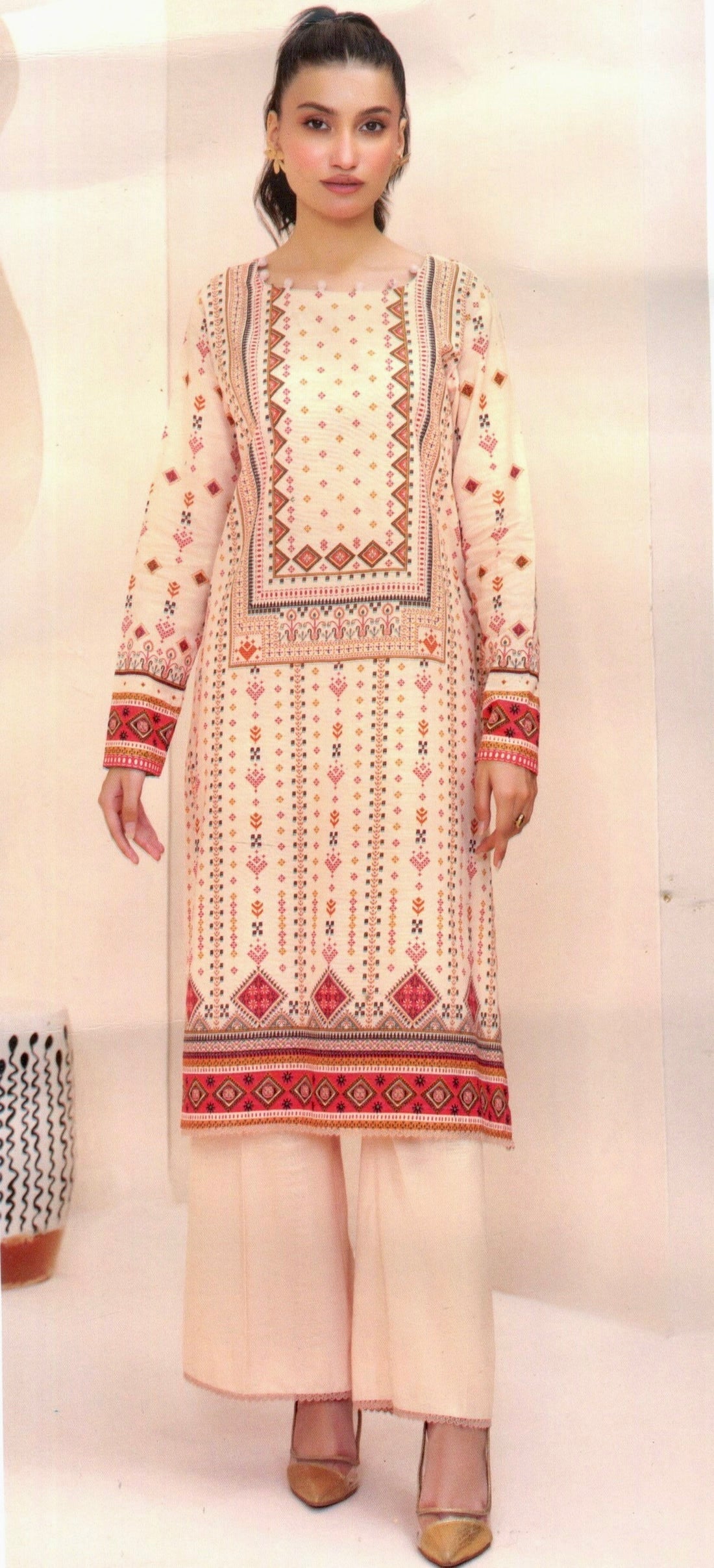 🌸 Ethnic Motif Khaddar – 2 Piece Winter Suit