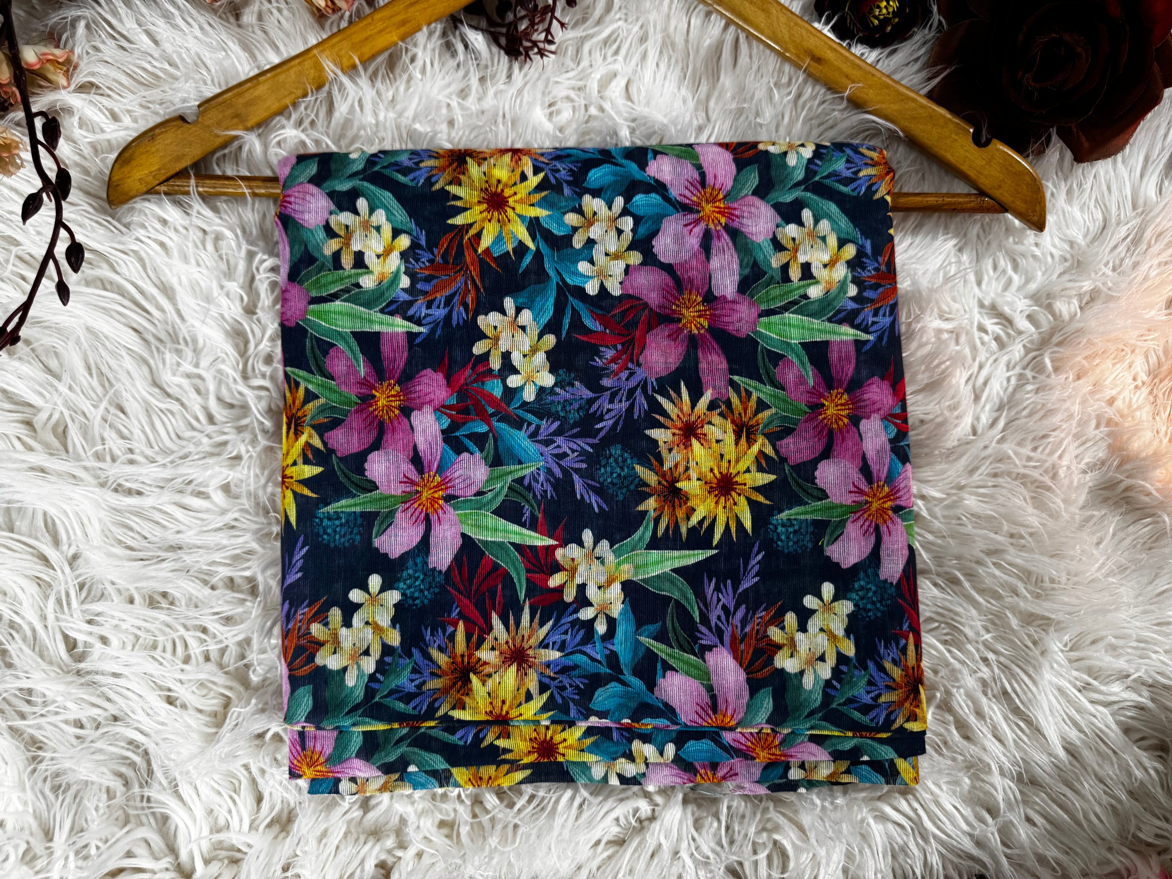 Floral Printed Khaddar Two-Piece Suit – Winter Collection